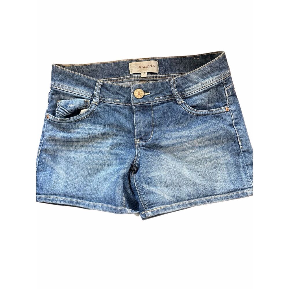 Rewind Juniors Light Wash Denim Shorts Classic Casual Summer Style Size 7